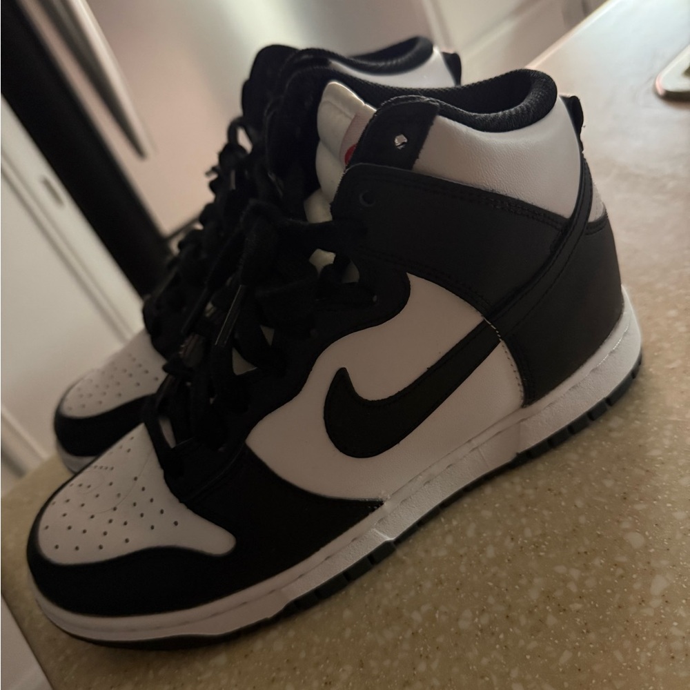 Nike Dunk High Panda